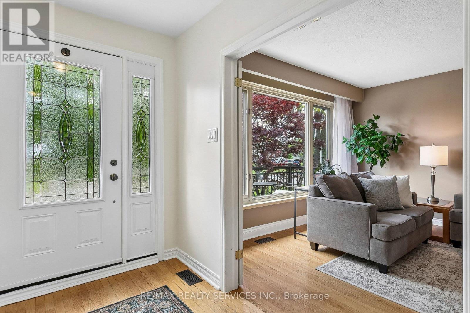 42 Watson Crescent, Brampton (Brampton East), Ontario  L6W 1E7 - Photo 7 - W13227826