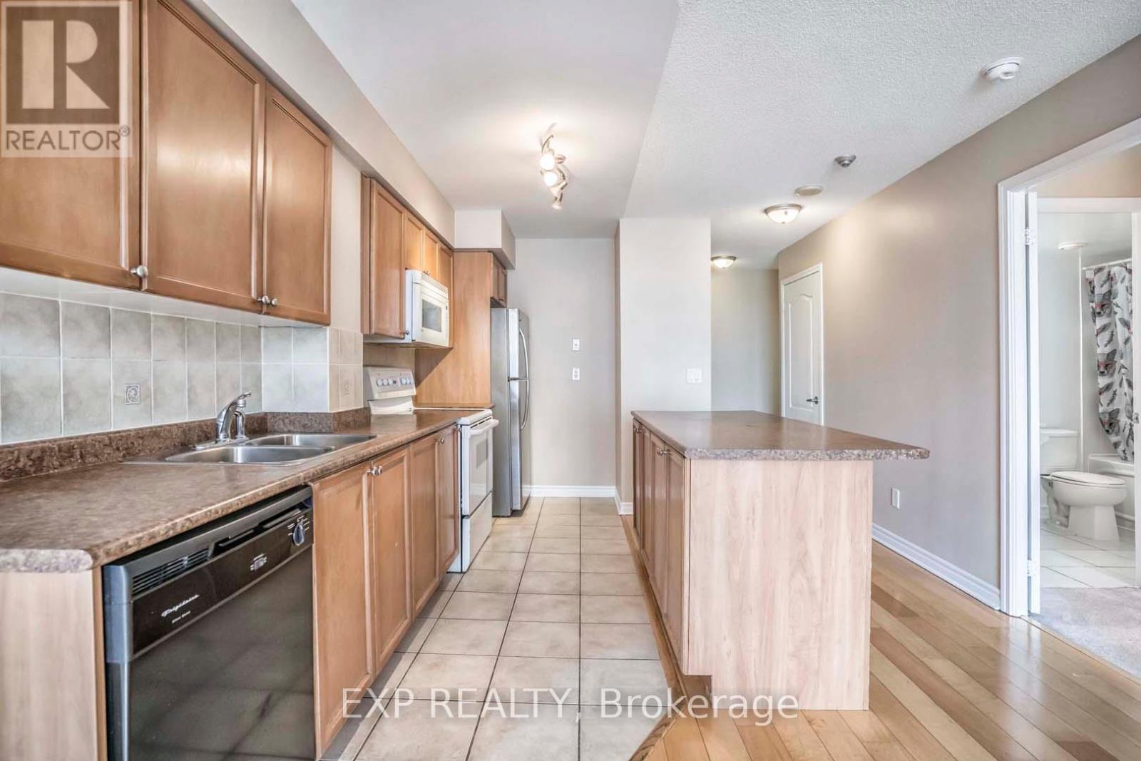 1701 - 4080 Living Arts Drive, Mississauga, Ontario  L5B 4M8 - Photo 8 - W13227828
