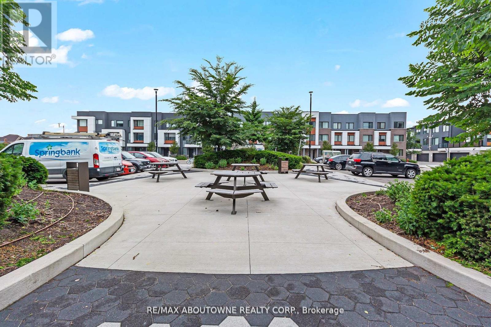 121 - 102 Grovewood Common, Oakville, Ontario  L6H 0X2 - Photo 29 - W13227874