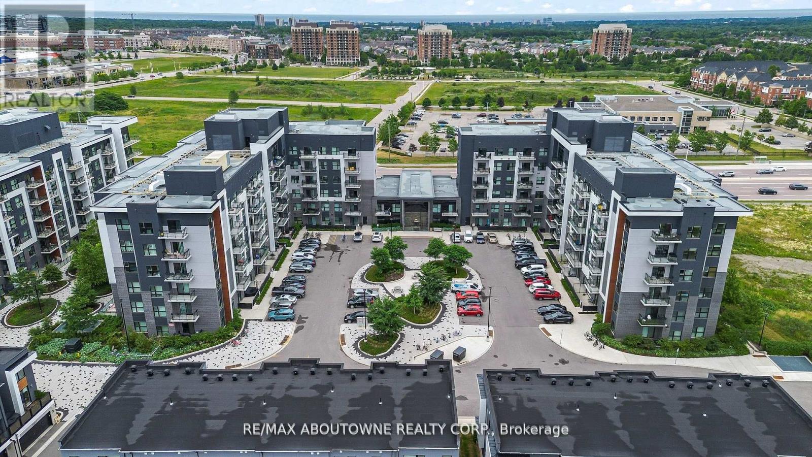 121 - 102 Grovewood Common, Oakville, Ontario  L6H 0X2 - Photo 30 - W13227874