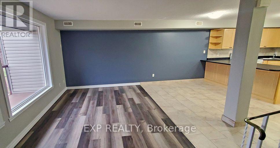 3 - 246 Lakeshore Road, St. Catharines, Ontario  L2M 1R6 - Photo 3 - X13228054