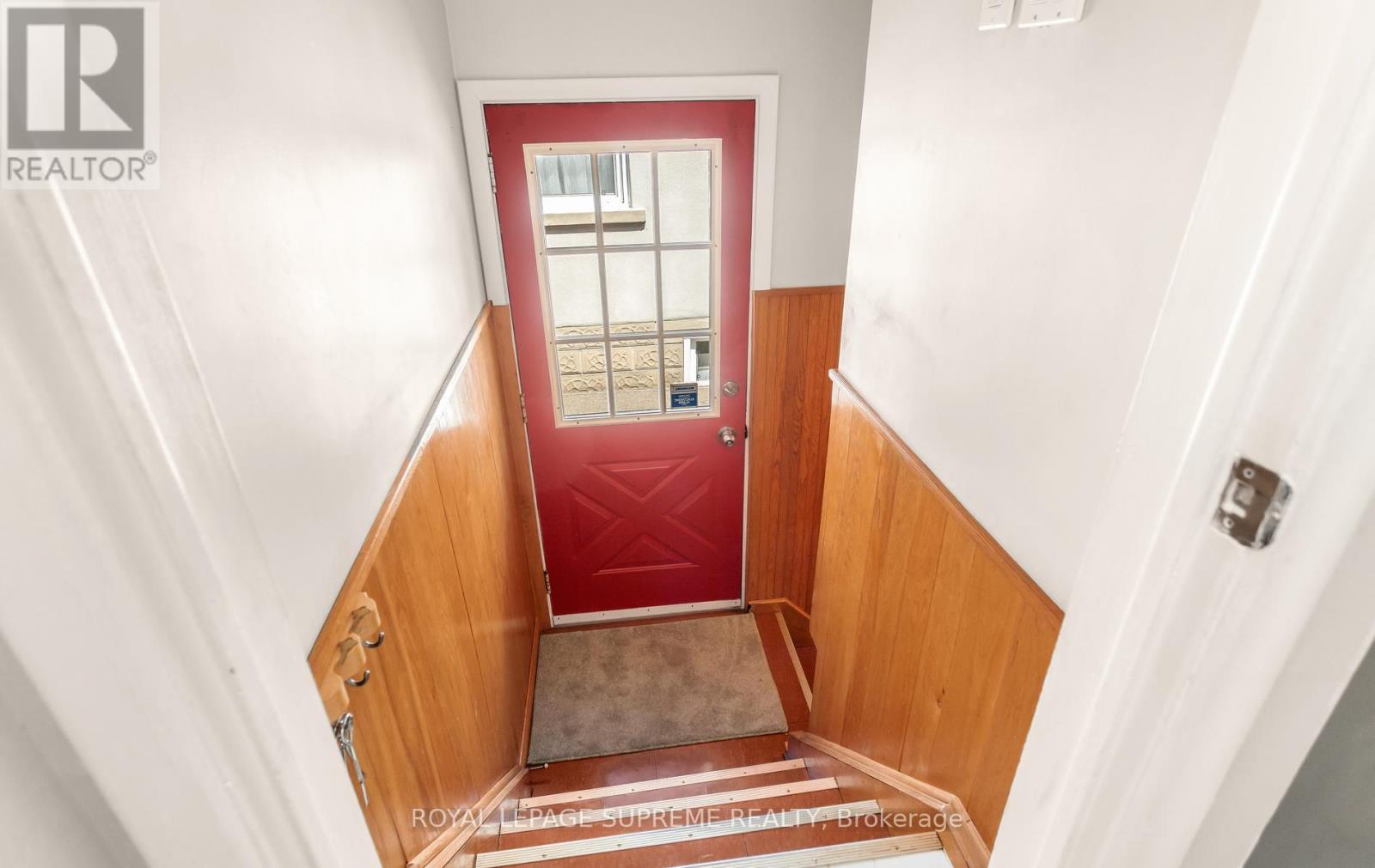 16 East Drive, Toronto, Ontario  M6N 2N7 - Photo 23 - W13227906