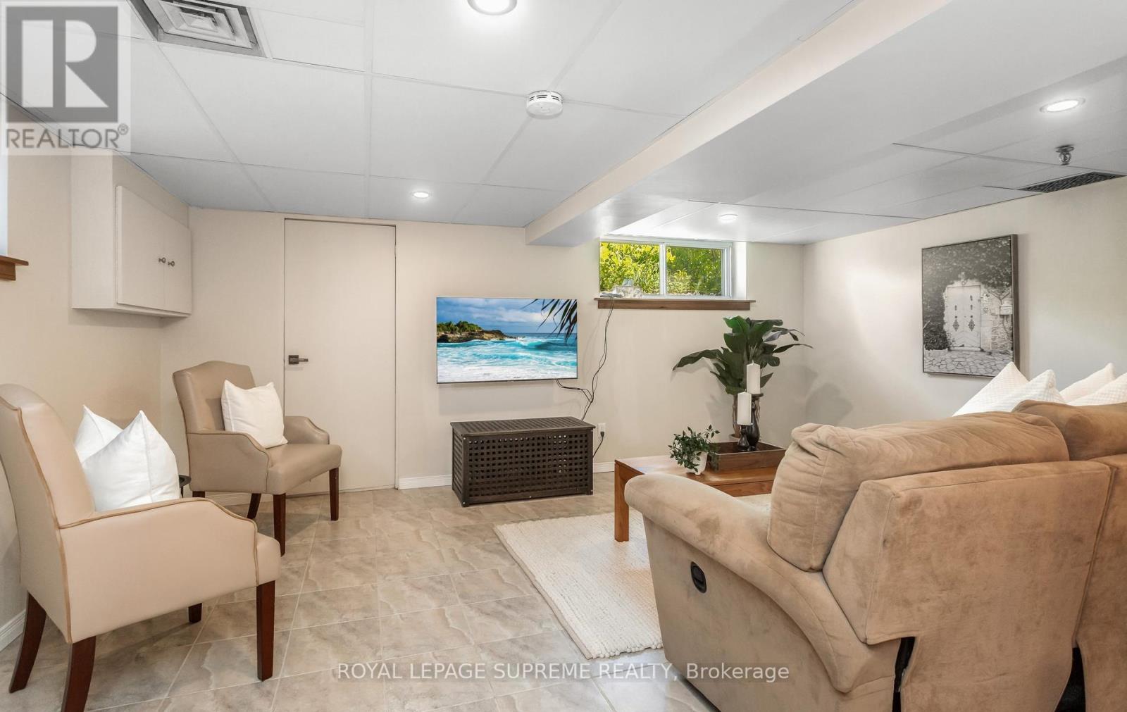 16 East Drive, Toronto, Ontario  M6N 2N7 - Photo 26 - W13227906