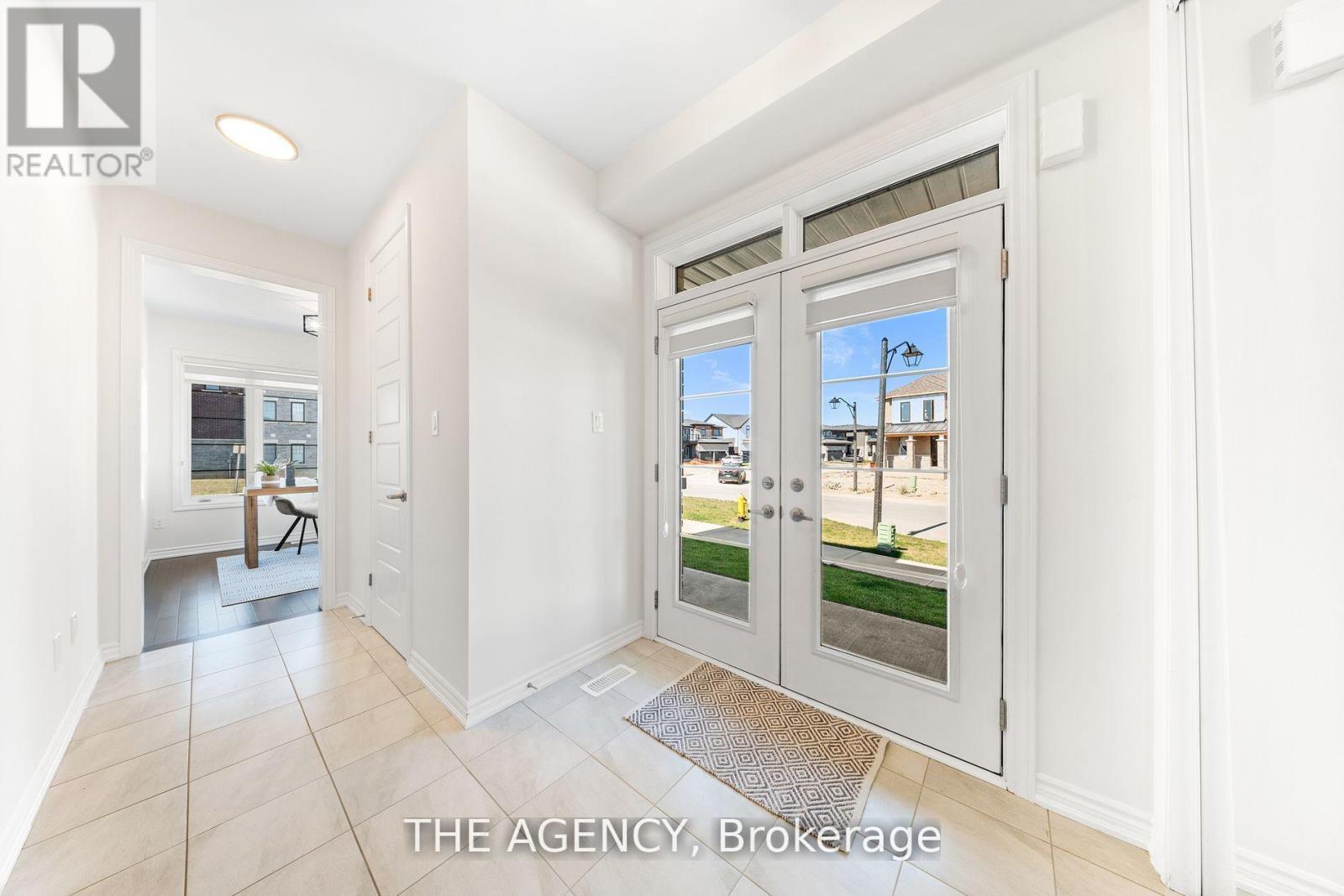 1 Bee Crescent, Brantford, Ontario  N3T 0V7 - Photo 4 - X13227552