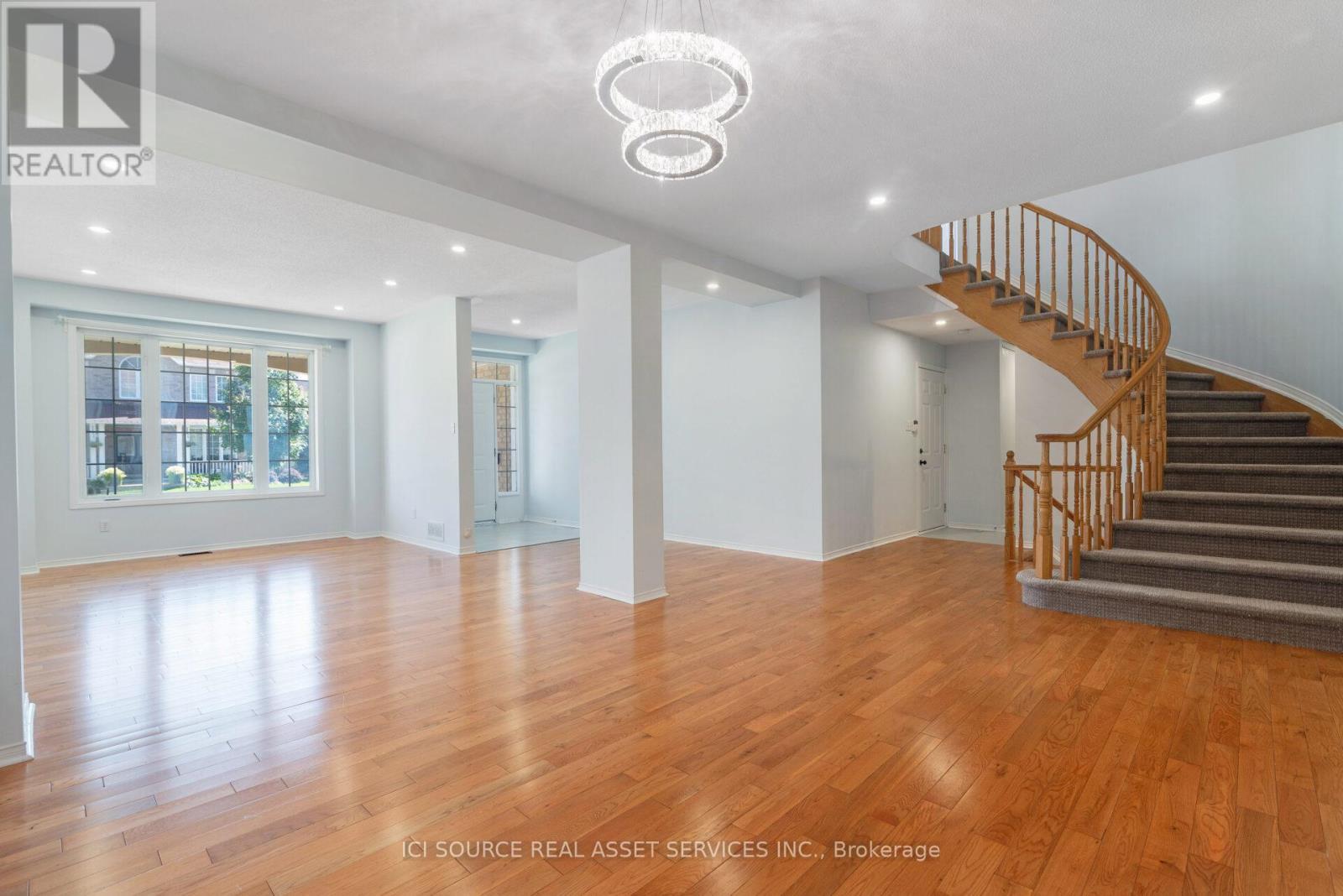 140 Annapolis Circle, Ottawa, Ontario  K1V 1Z3 - Photo 4 - X13227700