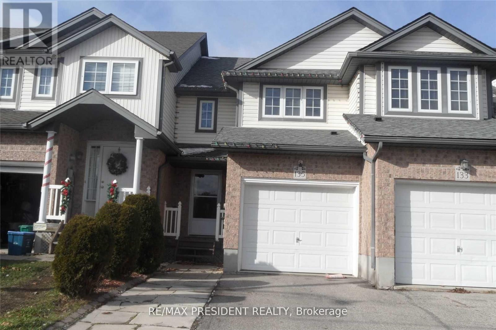 135 ACTIVA AVENUE, Kitchener, Ontario