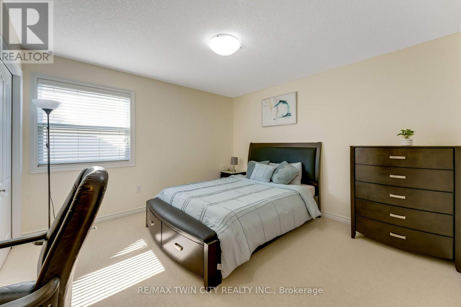 27 Tremaine Drive, Kitchener, Ontario  N2A 4L9 - Photo 29 - X13227830