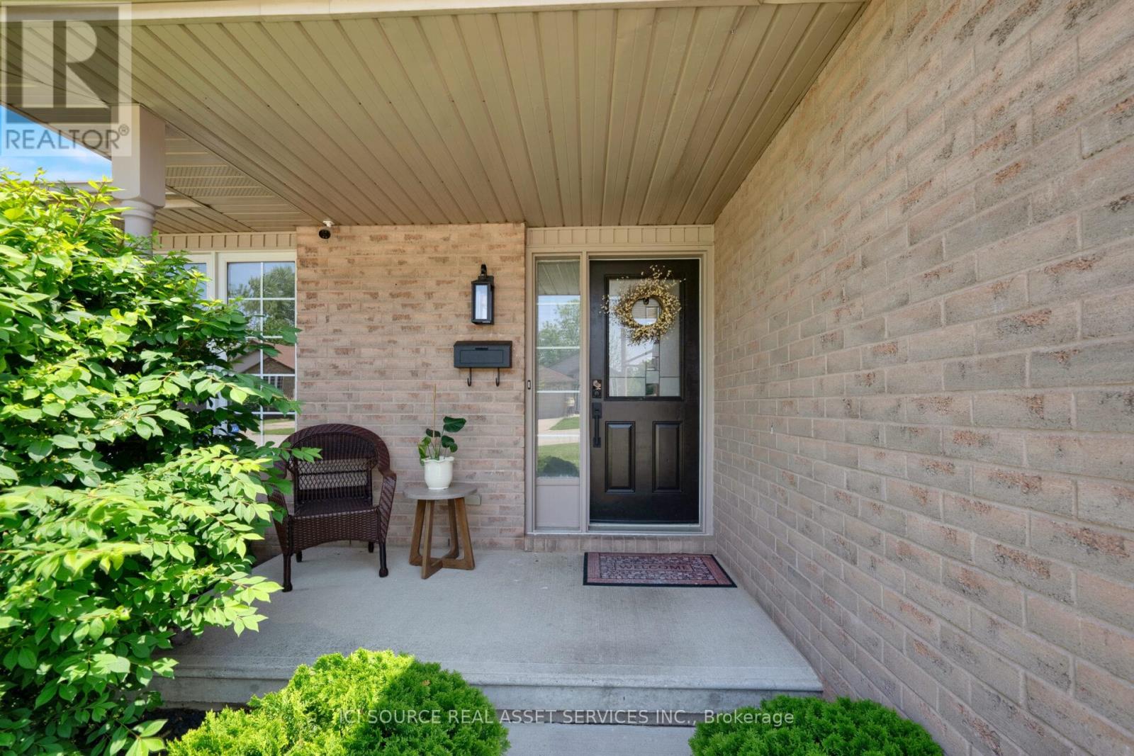 23 Carolinian Place, Chatham-Kent, Ontario  N7L 5M7 - Photo 3 - X13227850