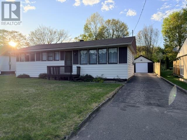 1050 Long St, Spragge, Ontario P0R 1K0 - Photo 3 - SM261269