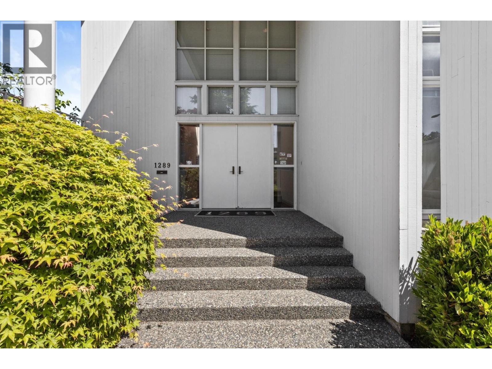 1289 W 51st Avenue, Vancouver, British Columbia  V6P 1C4 - Photo 10 - R3130655