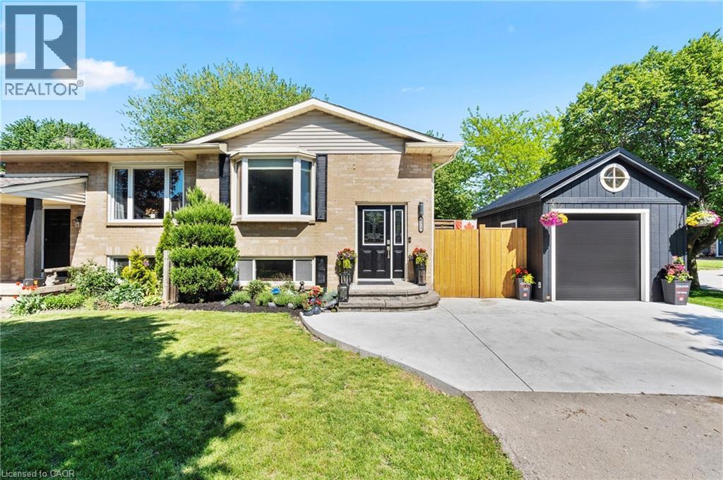 4513 Carriage Road, Beamsville, Ontario  L3J 0C4 - Photo 1 - 40835095