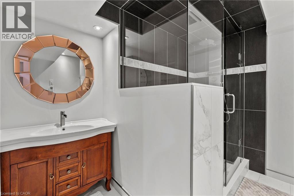 4513 Carriage Road, Beamsville, Ontario  L3J 0C4 - Photo 22 - 40835095