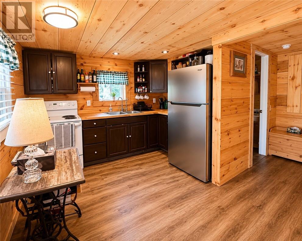 311 Cross Hill Road Unit# 50, M'chigeeng, Ontario  P0P 1G0 - Photo 14 - 2128184