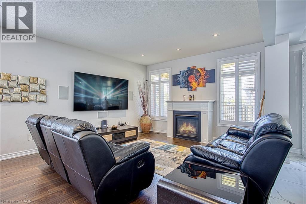 17 Narbonne Crescent, Stoney Creek, Ontario  L8J 0J7 - Photo 11 - 40834888