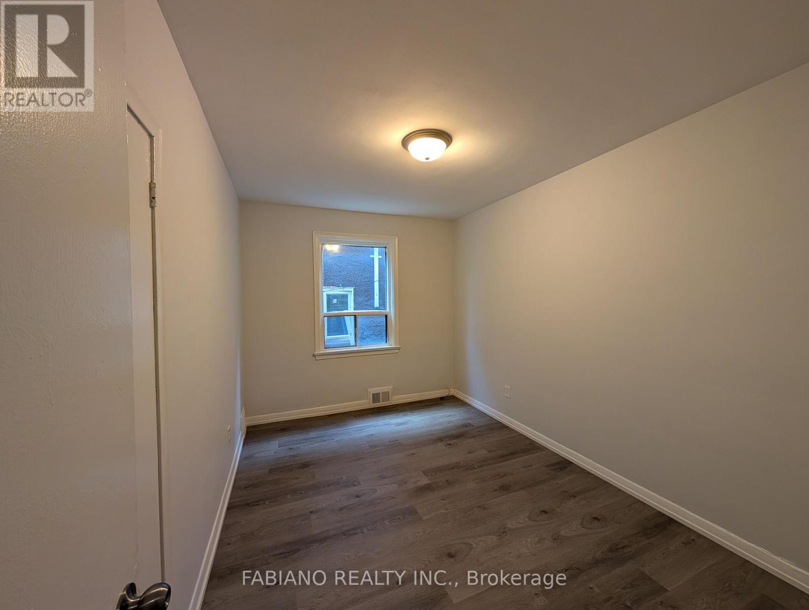 2 - 5 Hertford Avenue, Toronto, Ontario  M6M 1S1 - Photo 17 - W13227226