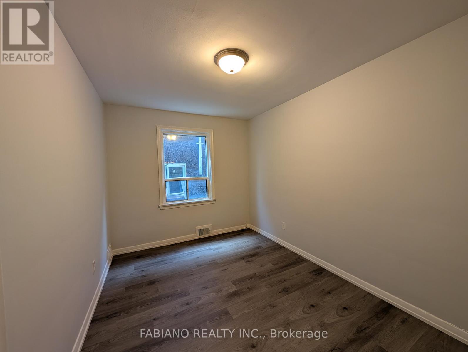 2 - 5 Hertford Avenue, Toronto, Ontario  M6M 1S1 - Photo 19 - W13227226