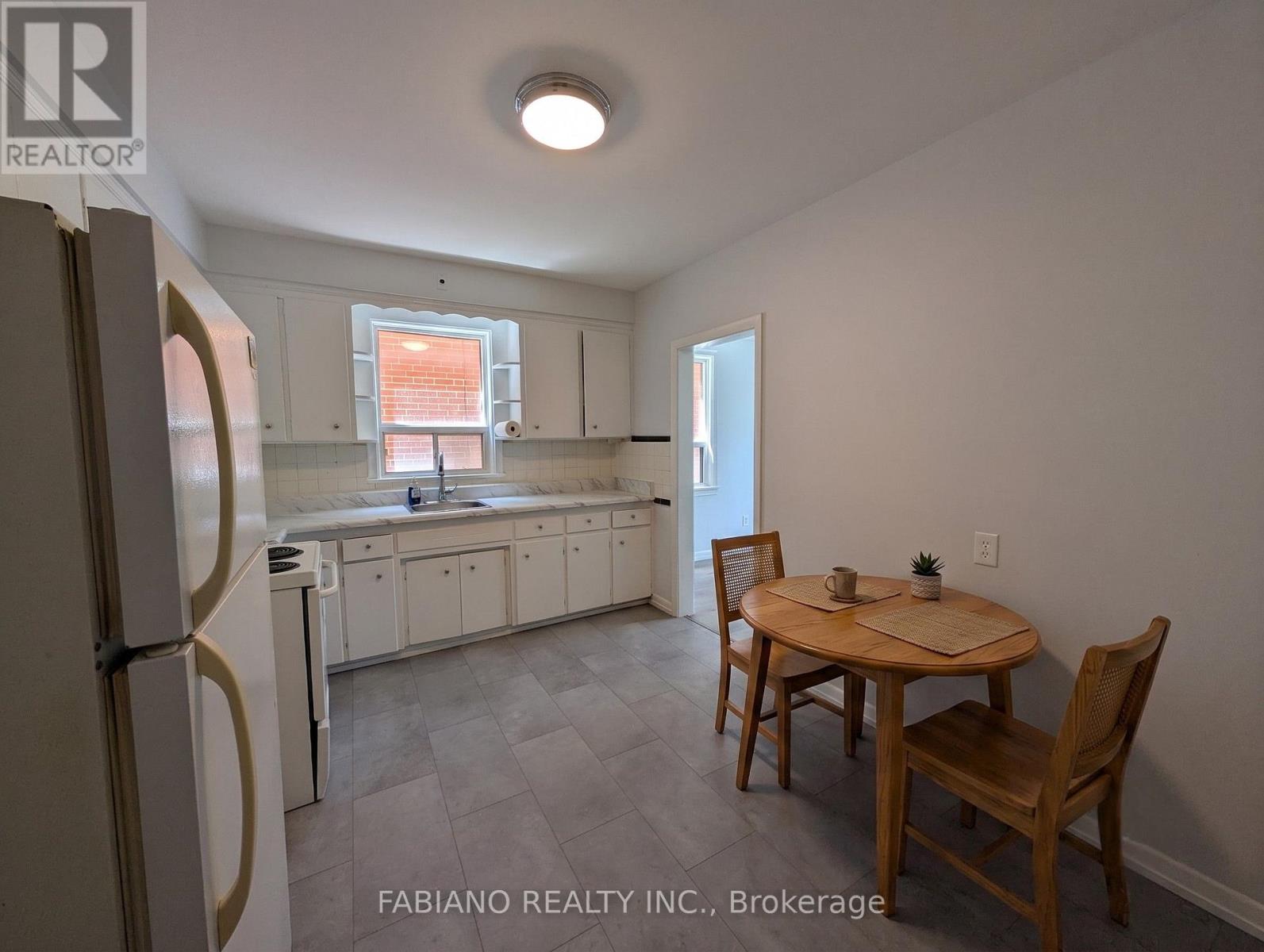 2 - 5 Hertford Avenue, Toronto, Ontario  M6M 1S1 - Photo 5 - W13227226