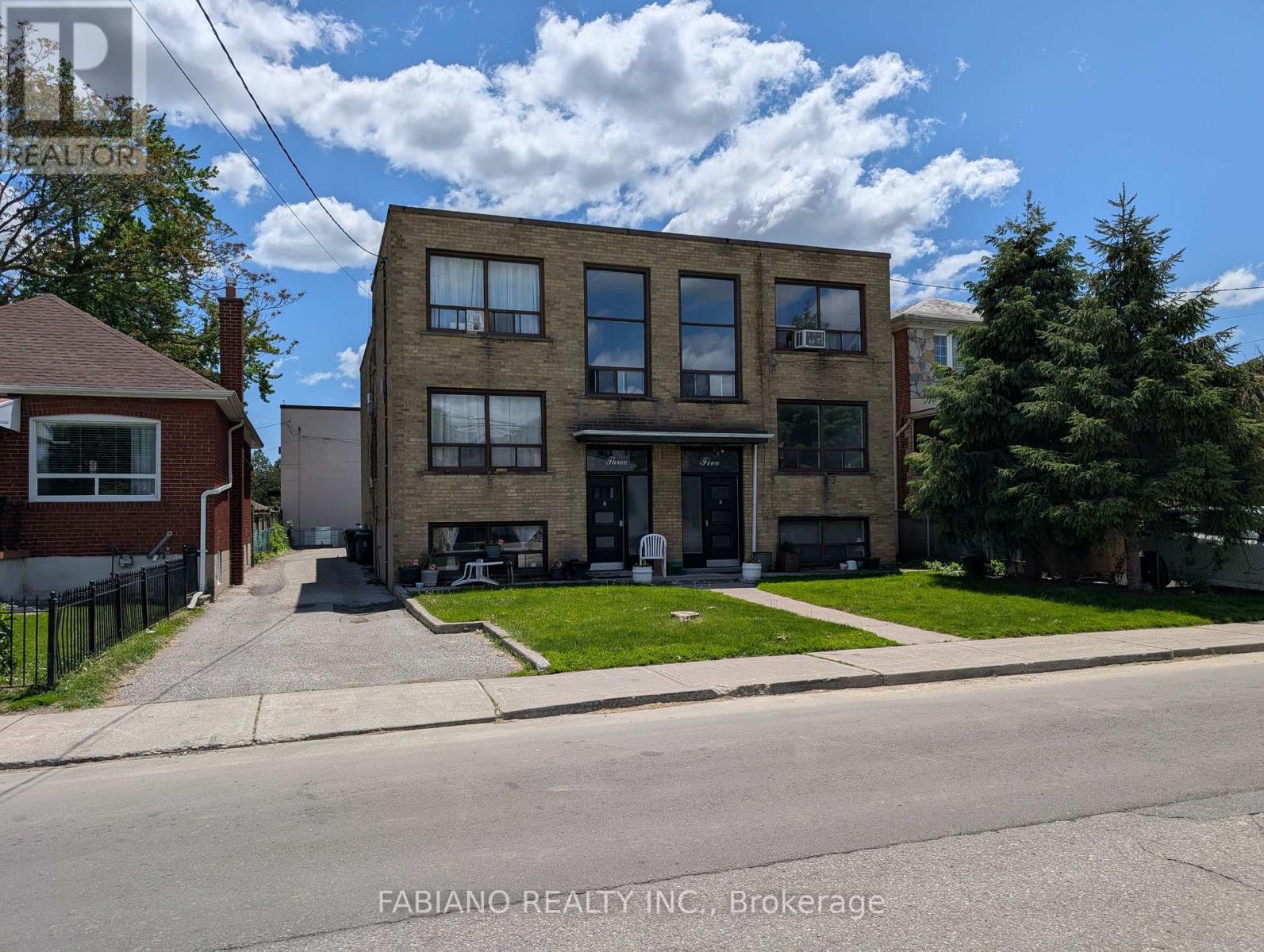 2 - 5 Hertford Avenue, Toronto, Ontario  M6M 1S1 - Photo 24 - W13227226