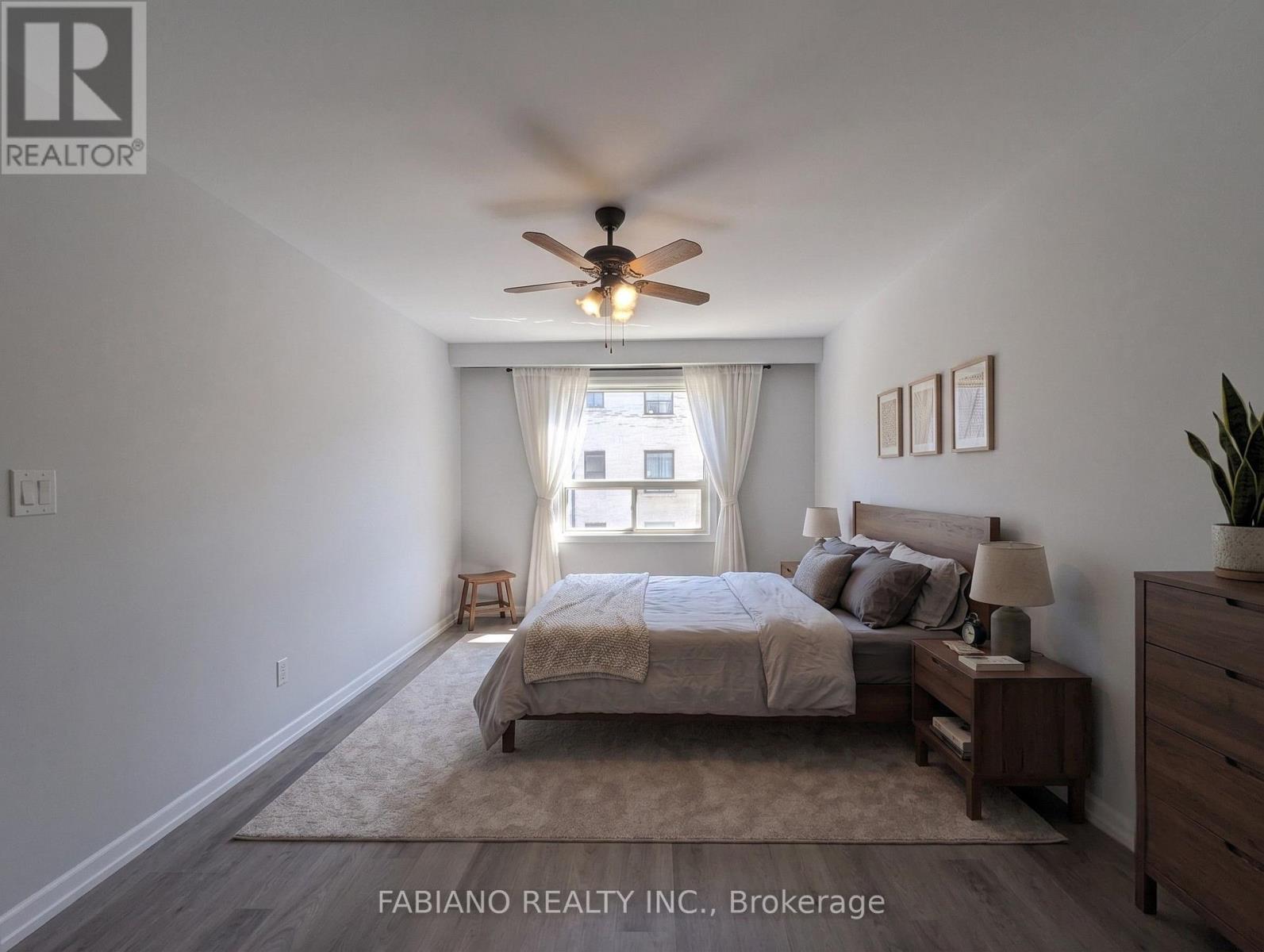2 - 5 Hertford Avenue, Toronto, Ontario  M6M 1S1 - Photo 10 - W13227226