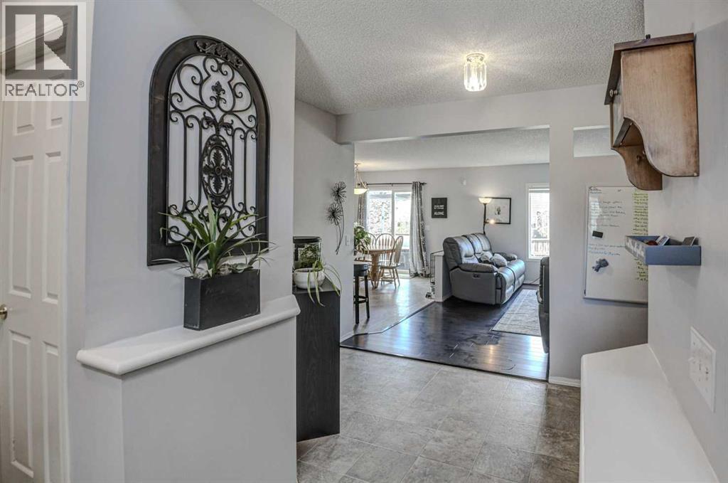 181 Citadel Ridge Close Nw, Calgary, Alberta  T3G 4V5 - Photo 2 - A2311345