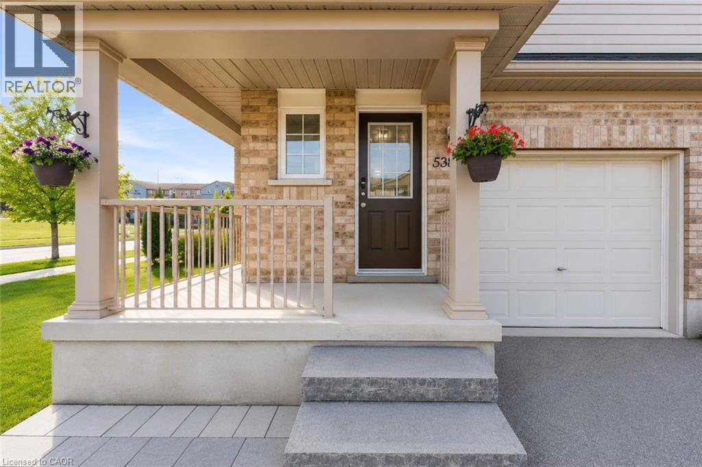 538 Beaumont Crescent, Kitchener, Ontario  N2A 0A9 - Photo 2 - 40834248