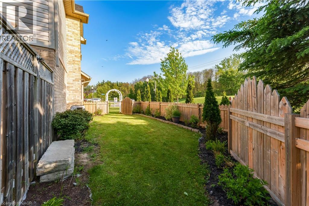 538 Beaumont Crescent, Kitchener, Ontario  N2A 0A9 - Photo 41 - 40834248