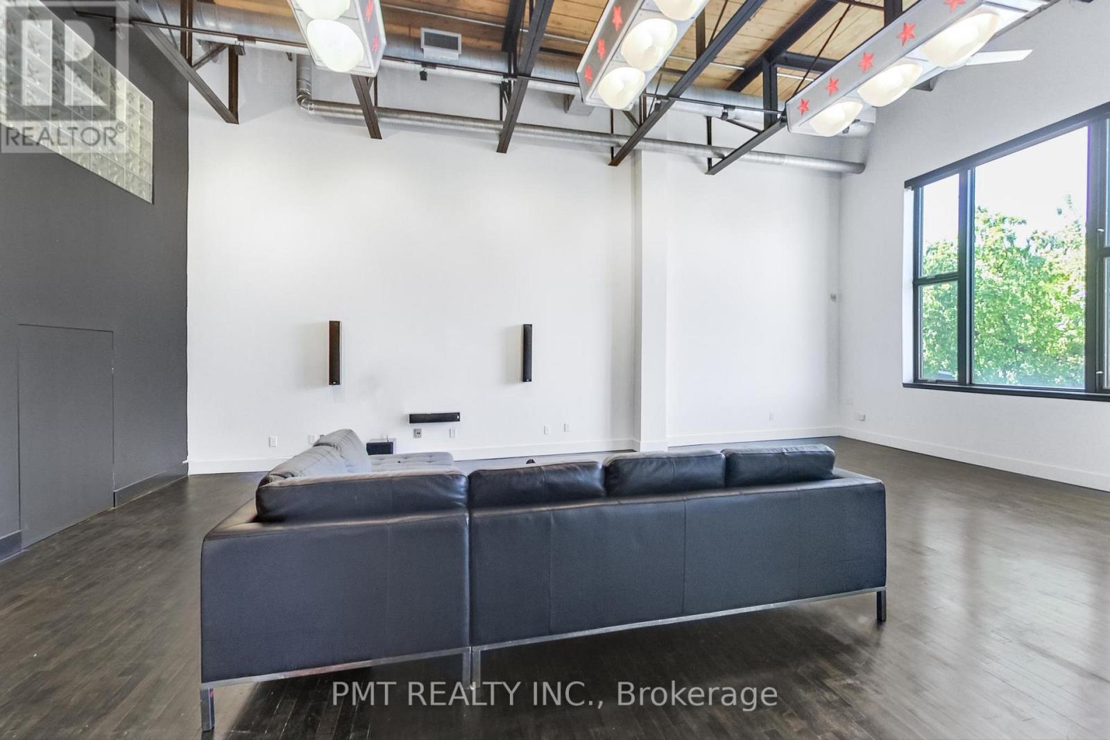 210 - 676 Richmond Street W, Toronto, Ontario  M6J 1C3 - Photo 3 - C13228046
