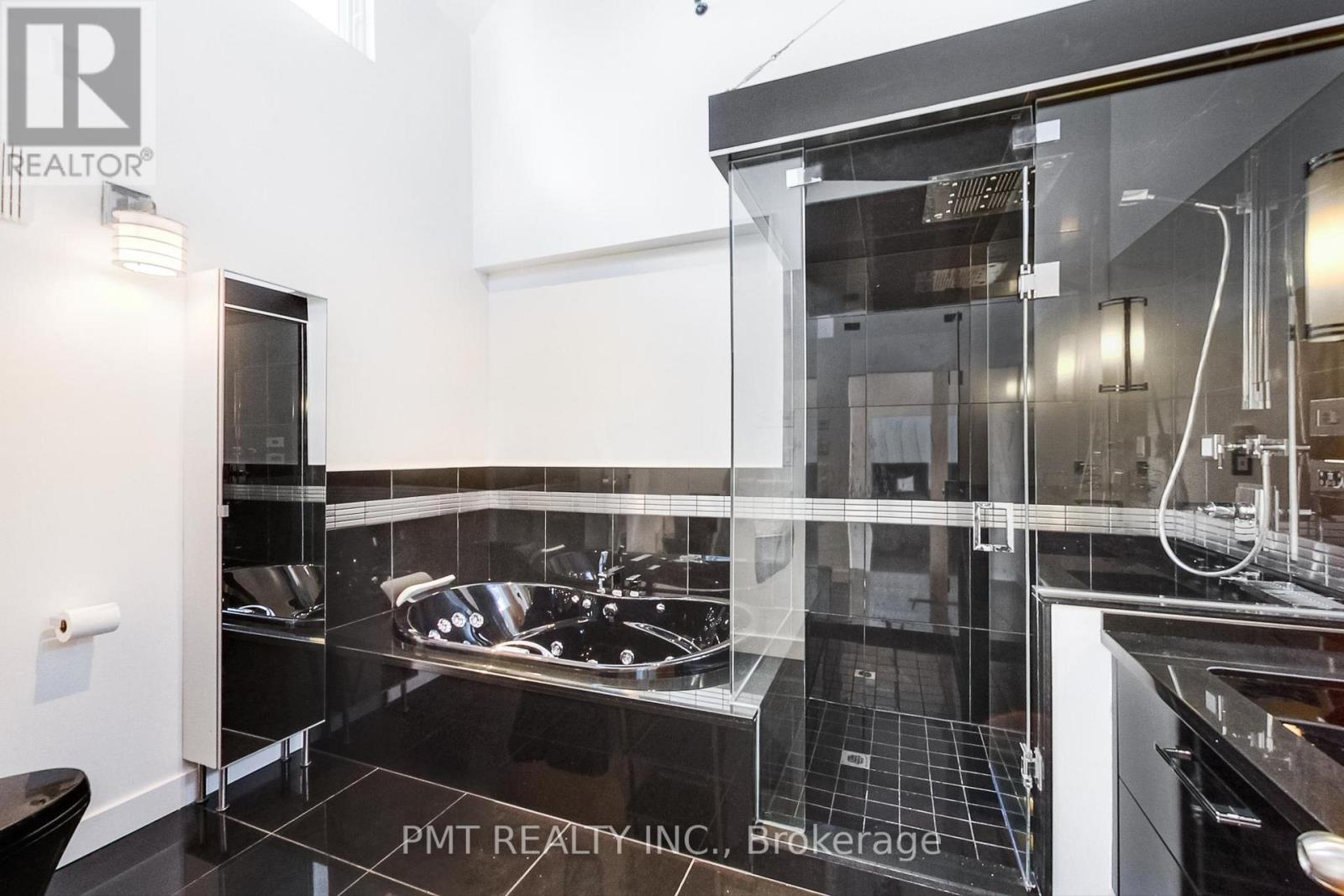 210 - 676 Richmond Street W, Toronto, Ontario  M6J 1C3 - Photo 30 - C13228046