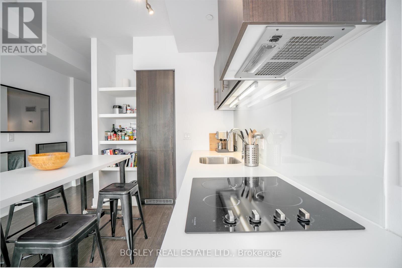 401 - 508 Wellington Street, Toronto, Ontario  M5V 0K8 - Photo 9 - C13228052