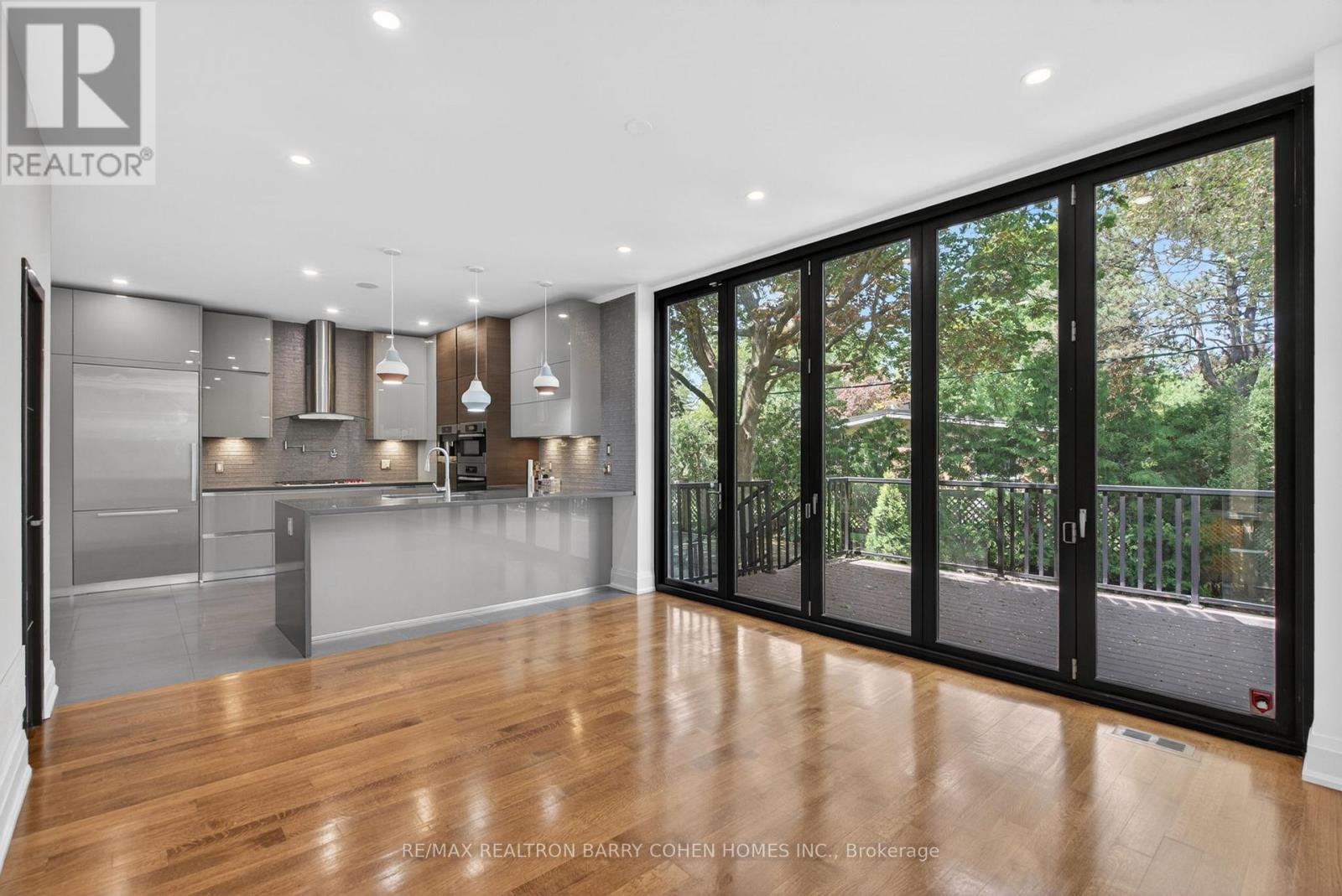 16 Chipping Road, Toronto, Ontario  M3B 1L1 - Photo 11 - C13228078