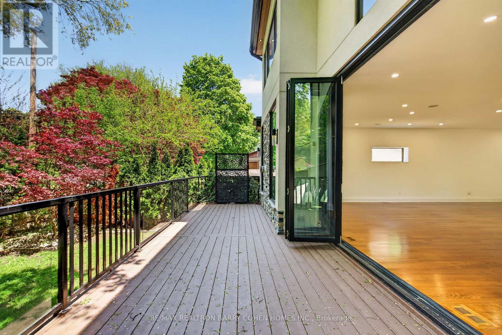 16 Chipping Road, Toronto, Ontario  M3B 1L1 - Photo 18 - C13228078
