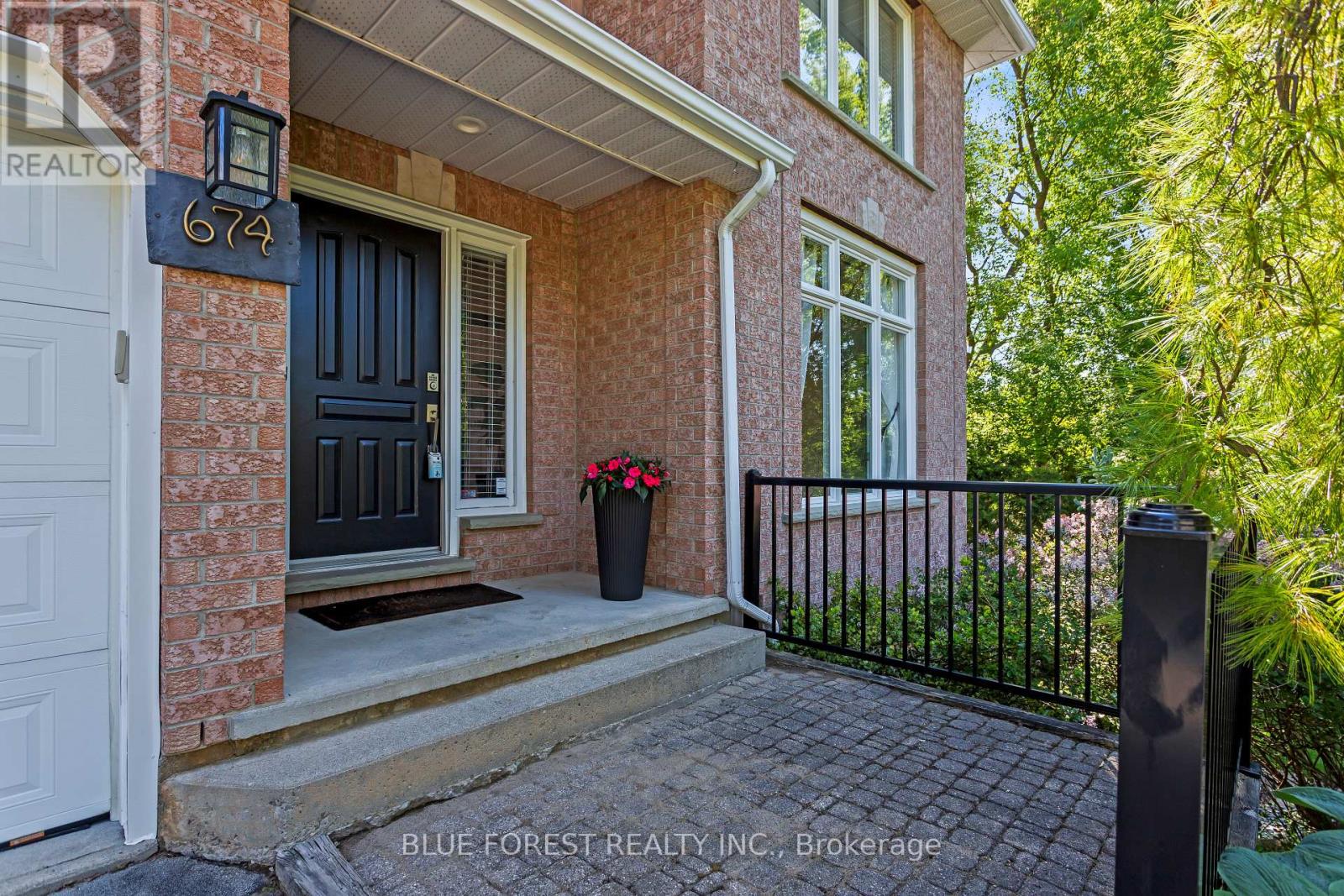 674 Grand View Avenue, London South, Ontario  N6K 3G6 - Photo 3 - X13226458