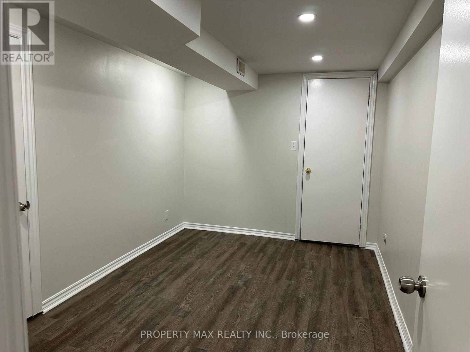 89 Bow Valley (Bsmt) Drive, Toronto, Ontario  M1G 3J4 - Photo 5 - E13228022