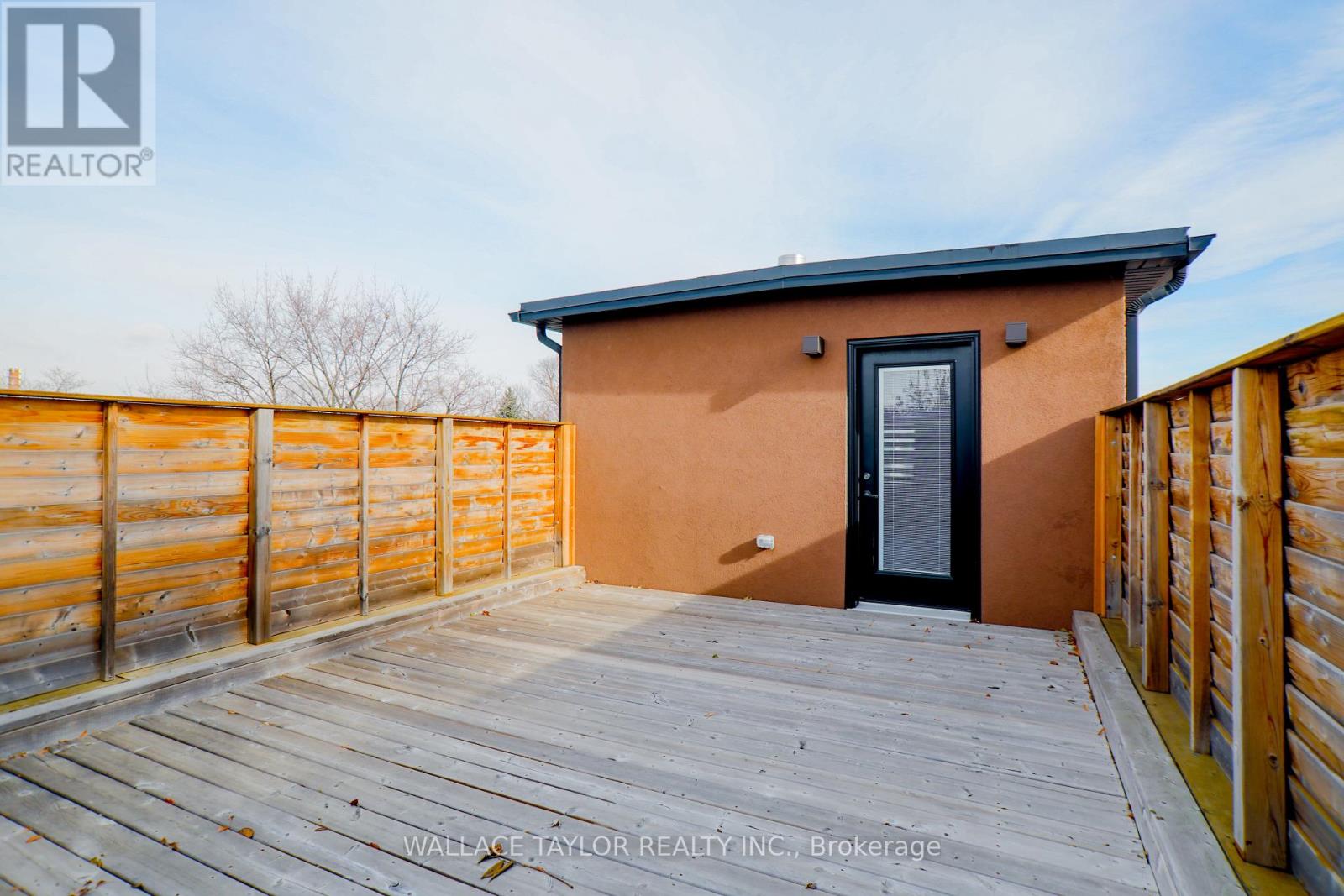 Upper - 148 Carlaw Avenue, Toronto, Ontario  M4M 2R9 - Photo 25 - E13228024