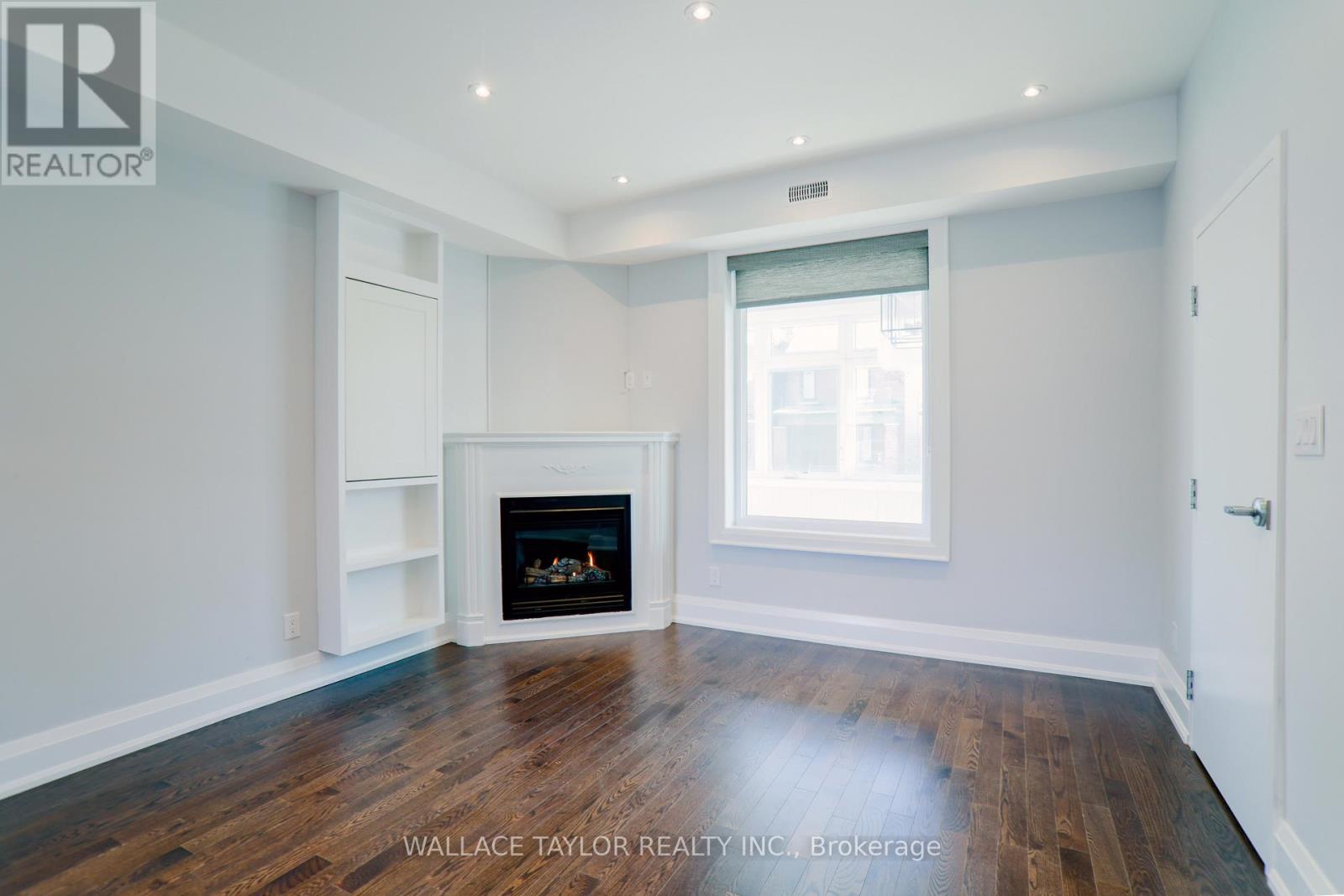 Upper - 148 Carlaw Avenue, Toronto, Ontario  M4M 2R9 - Photo 26 - E13228024