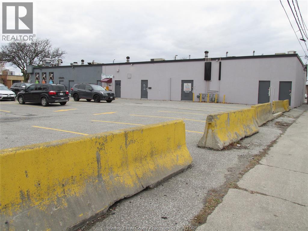 521 Erie East, Windsor, Ontario N9A 3X8 - Photo 2 - 26012614