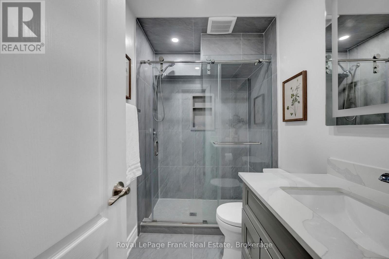 5 Empire Crescent, Clarington, Ontario  L1E 1E3 - Photo 26 - E13228488