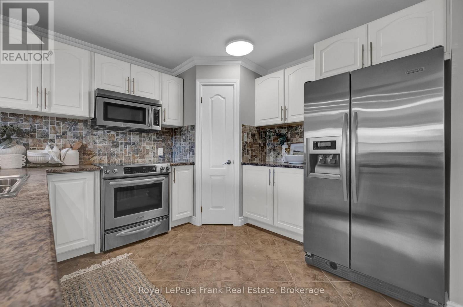 5 Empire Crescent, Clarington, Ontario  L1E 1E3 - Photo 6 - E13228488