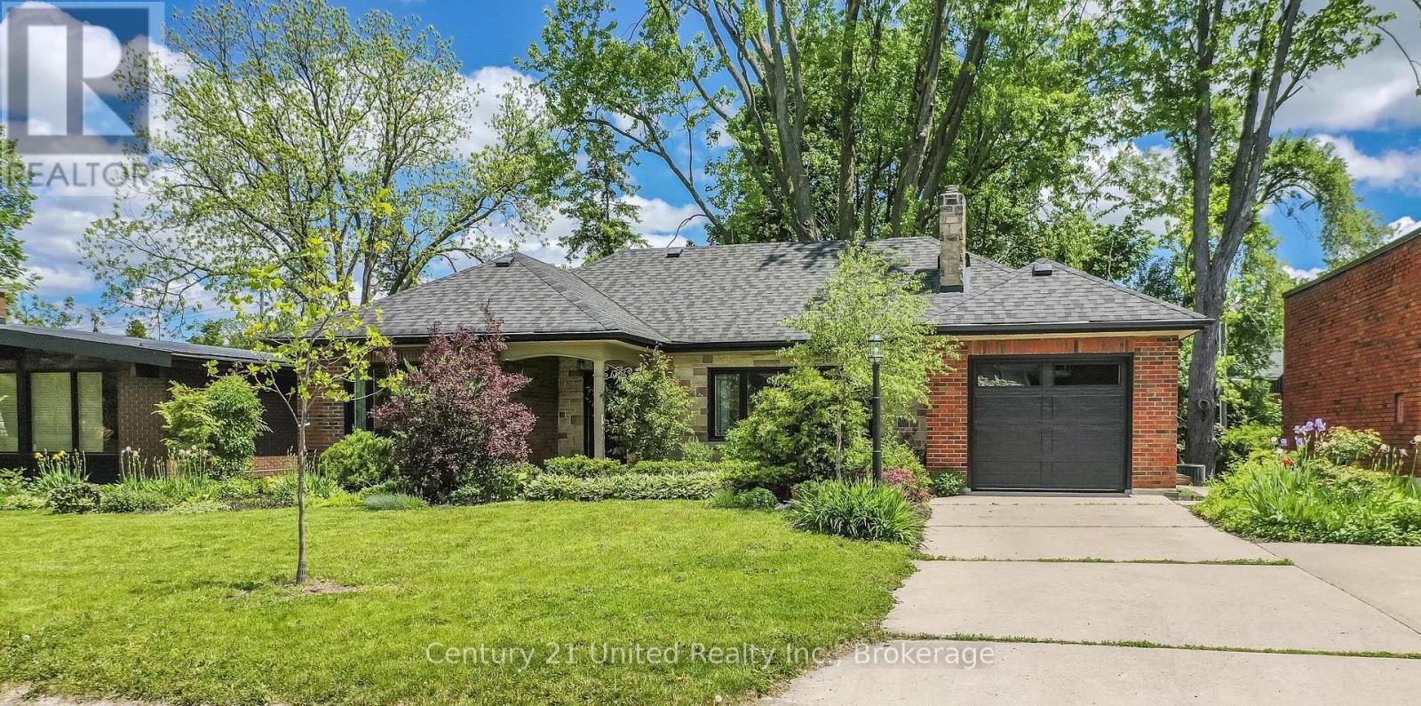1306 Hazeldean Avenue, Peterborough, Ontario  K9J 5Z4 - Photo 1 - X13228474