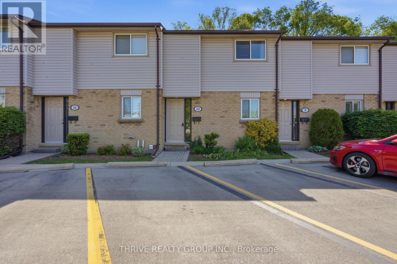 10 - 215 COMMISSIONERS ROAD W, London South, Ontario