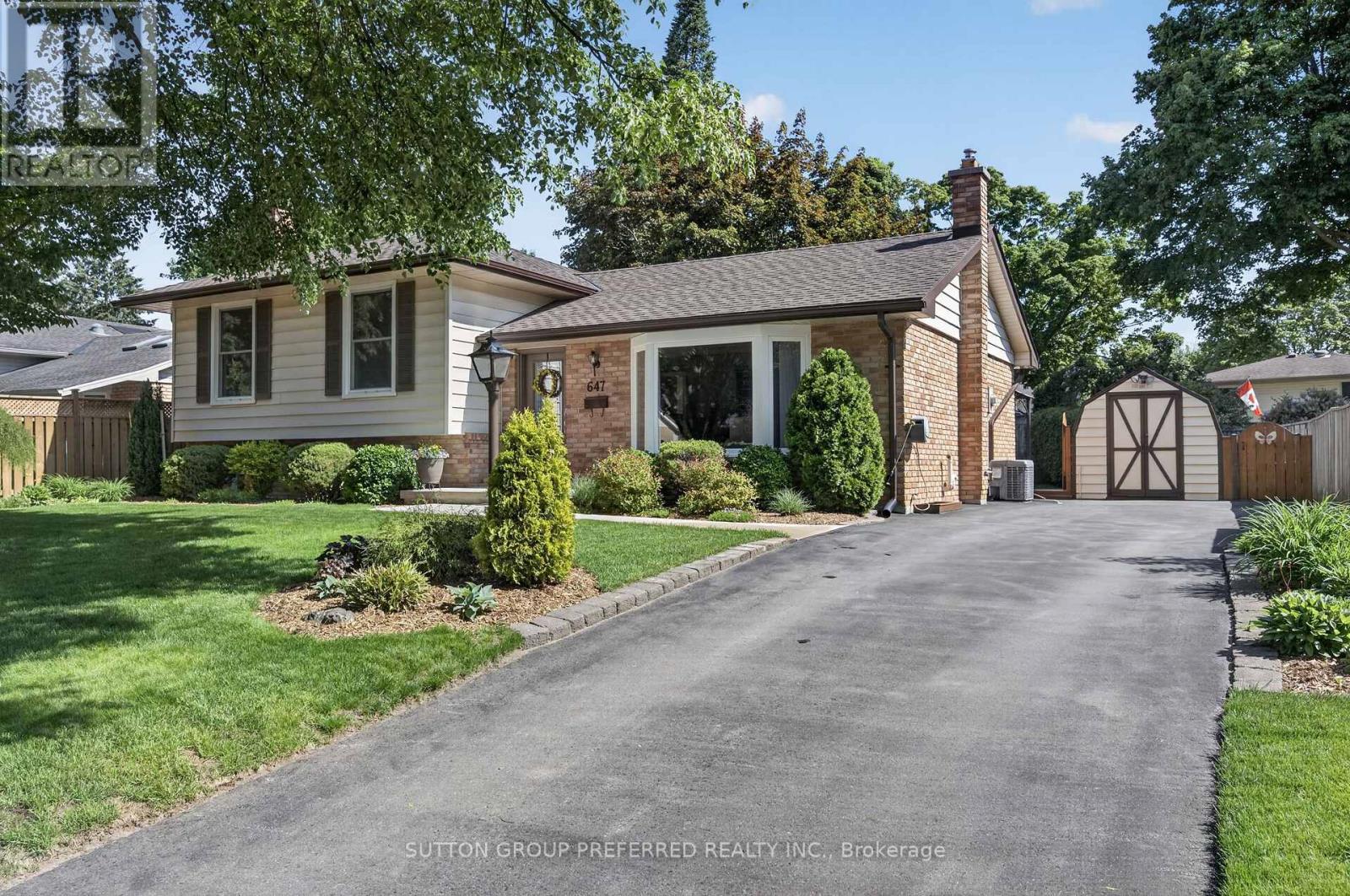 647 Glengyle Crescent, London North, Ontario  N5X 1X8 - Photo 2 - X13228290