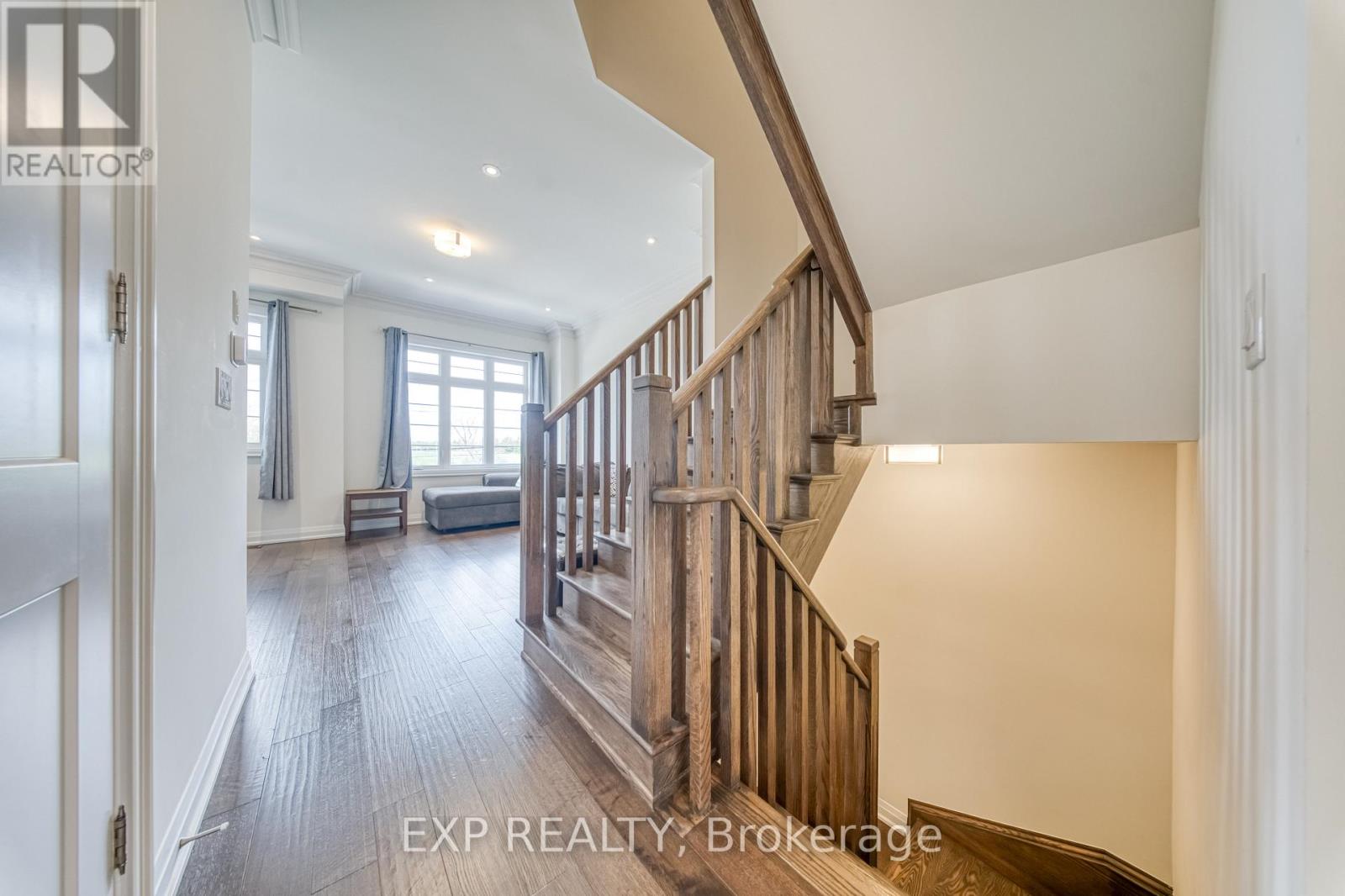 4259 Major Mackenzie Drive E, Markham, Ontario  L6C 3L5 - Photo 8 - N13122234