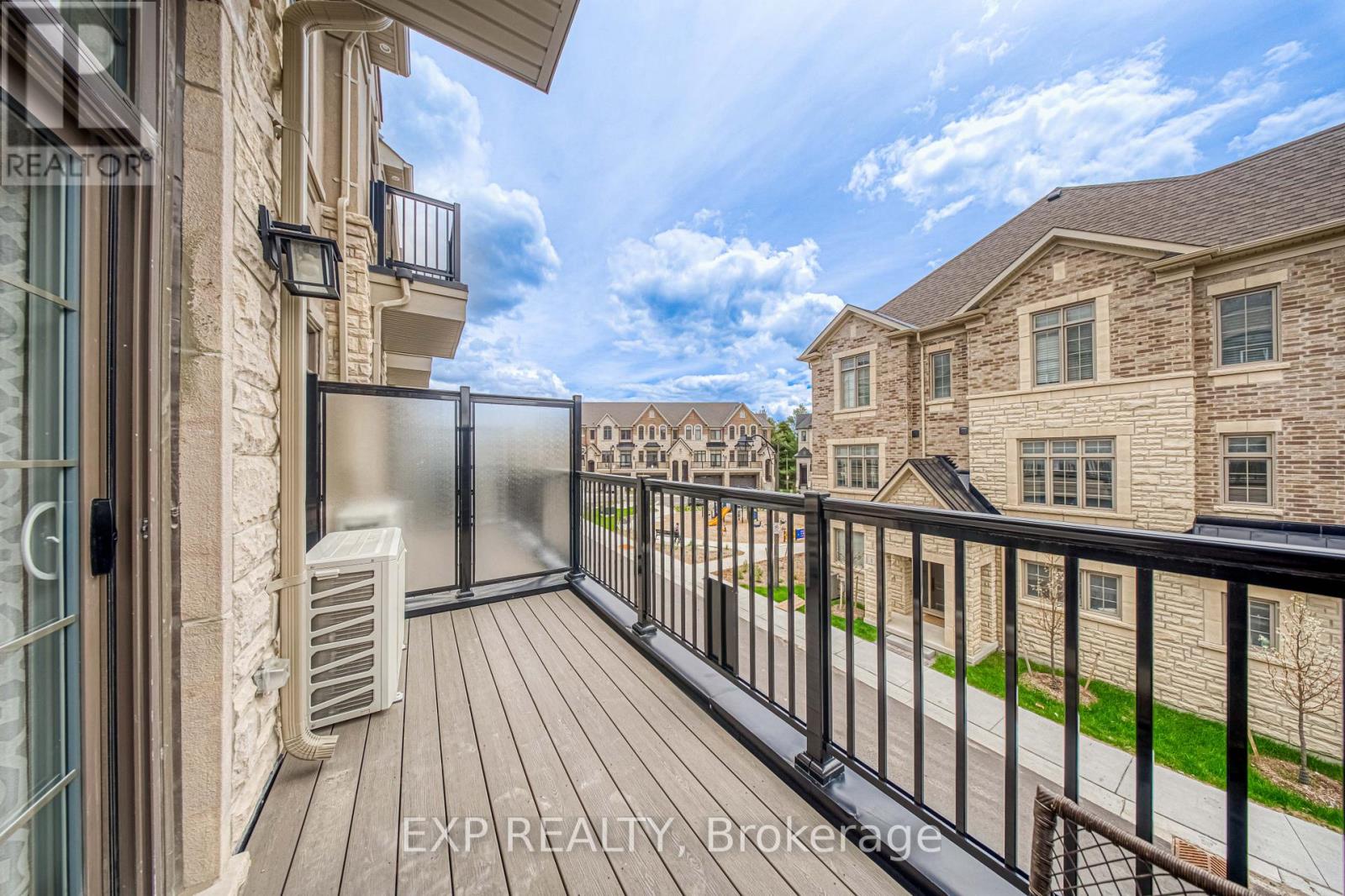 4259 Major Mackenzie Drive E, Markham, Ontario  L6C 3L5 - Photo 17 - N13122234