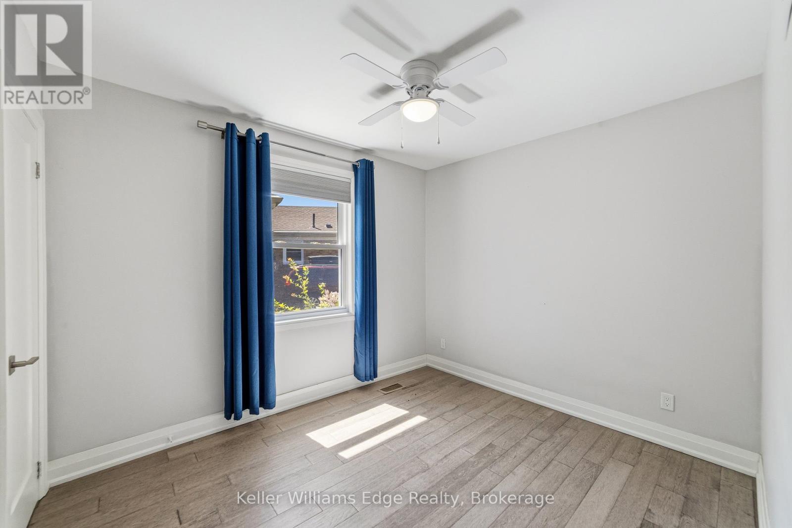 Upper - 2300 Wagner Crescent, Burlington, Ontario  L7R 1S9 - Photo 15 - W13228174