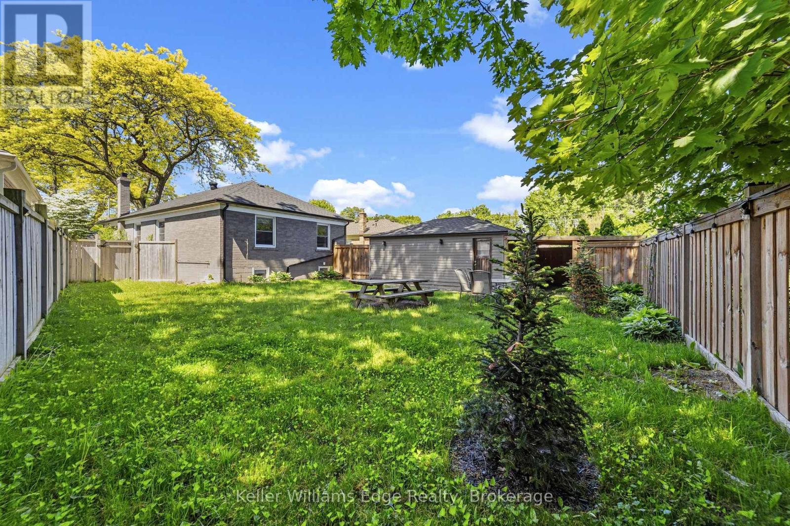 Upper - 2300 Wagner Crescent, Burlington, Ontario  L7R 1S9 - Photo 20 - W13228174