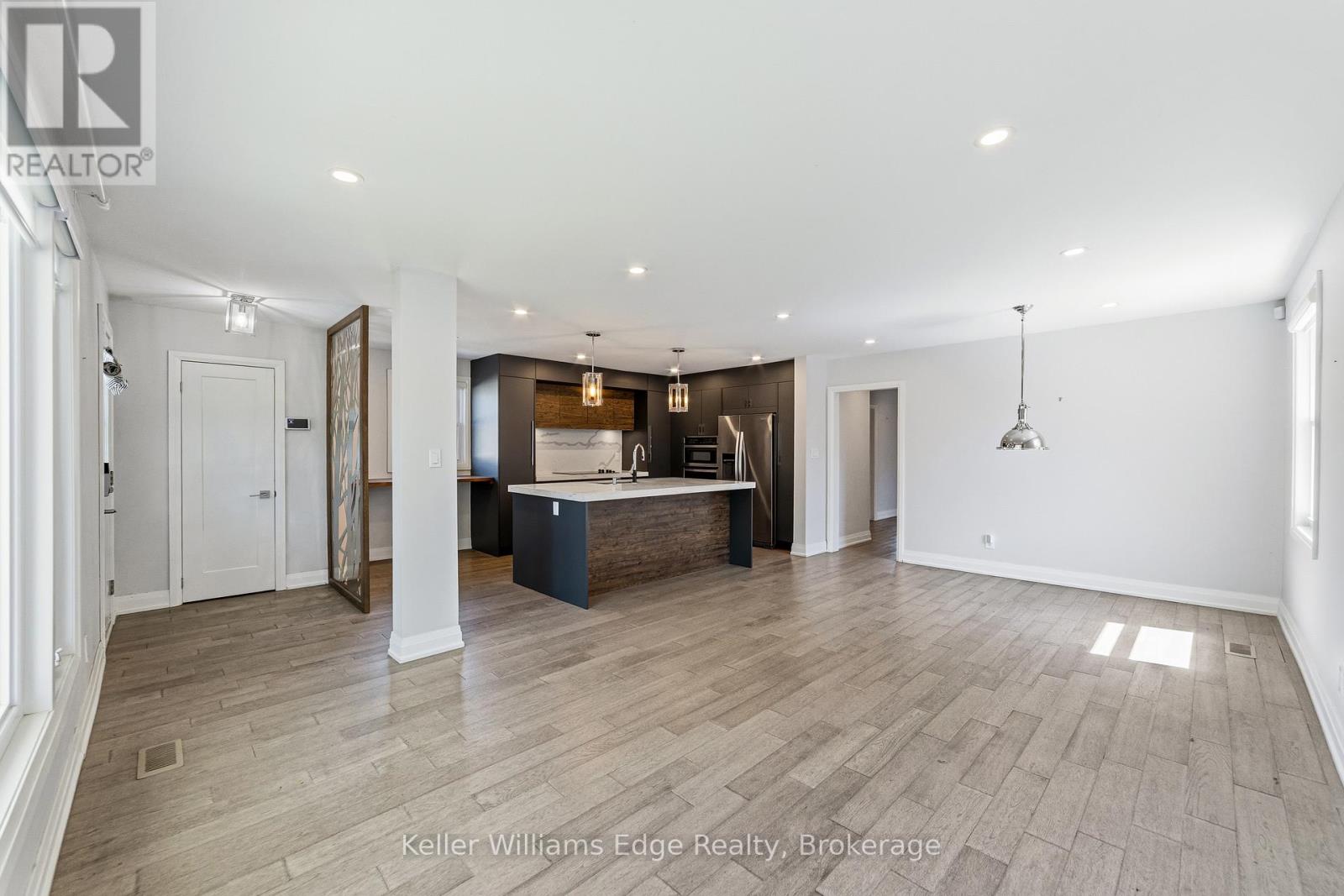 Upper - 2300 Wagner Crescent, Burlington, Ontario  L7R 1S9 - Photo 5 - W13228174