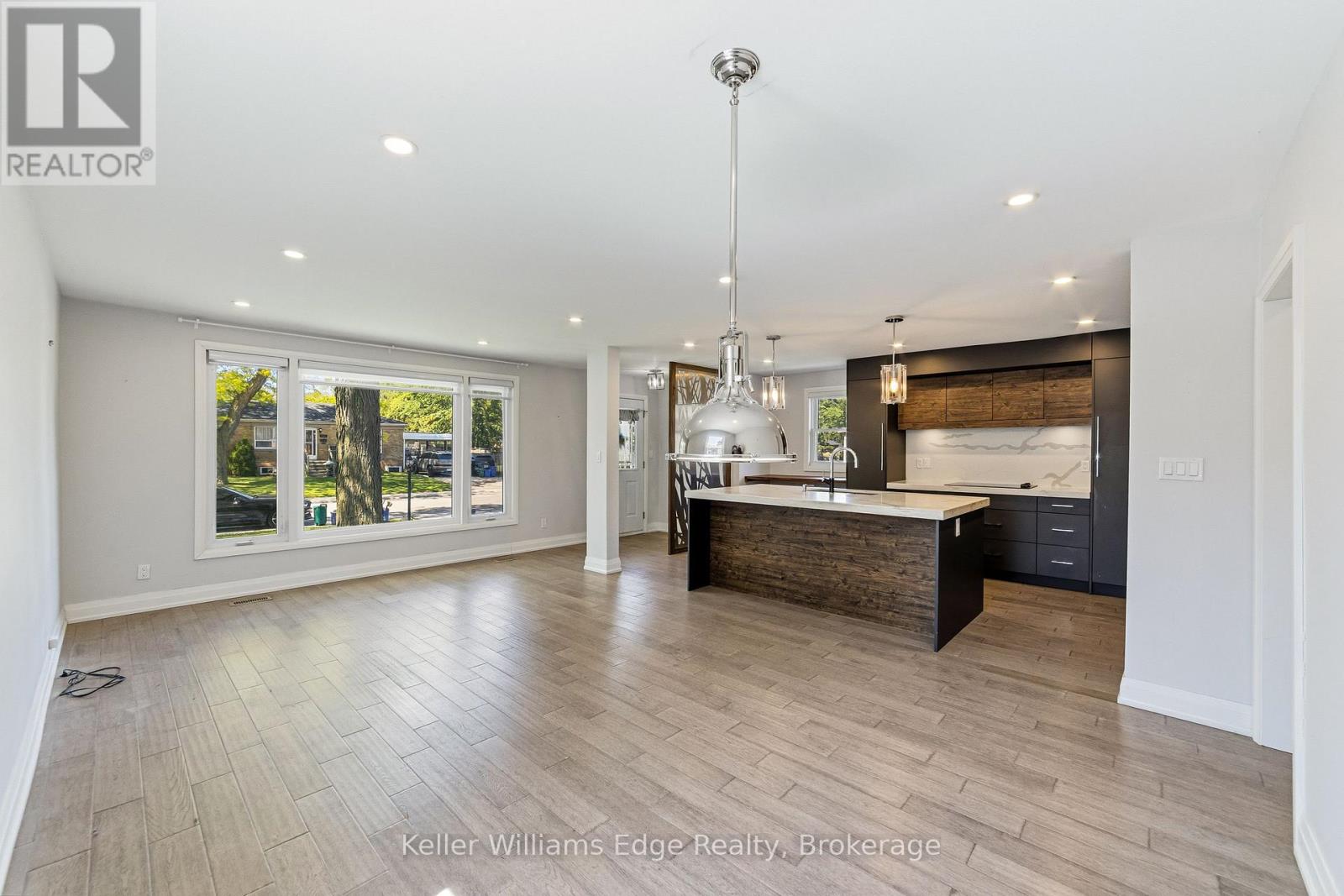 Upper - 2300 Wagner Crescent, Burlington, Ontario  L7R 1S9 - Photo 6 - W13228174