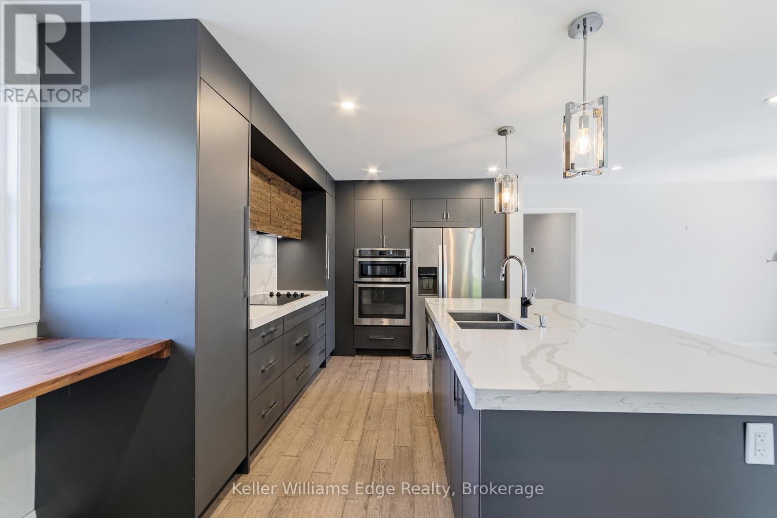 Upper - 2300 Wagner Crescent, Burlington, Ontario  L7R 1S9 - Photo 9 - W13228174