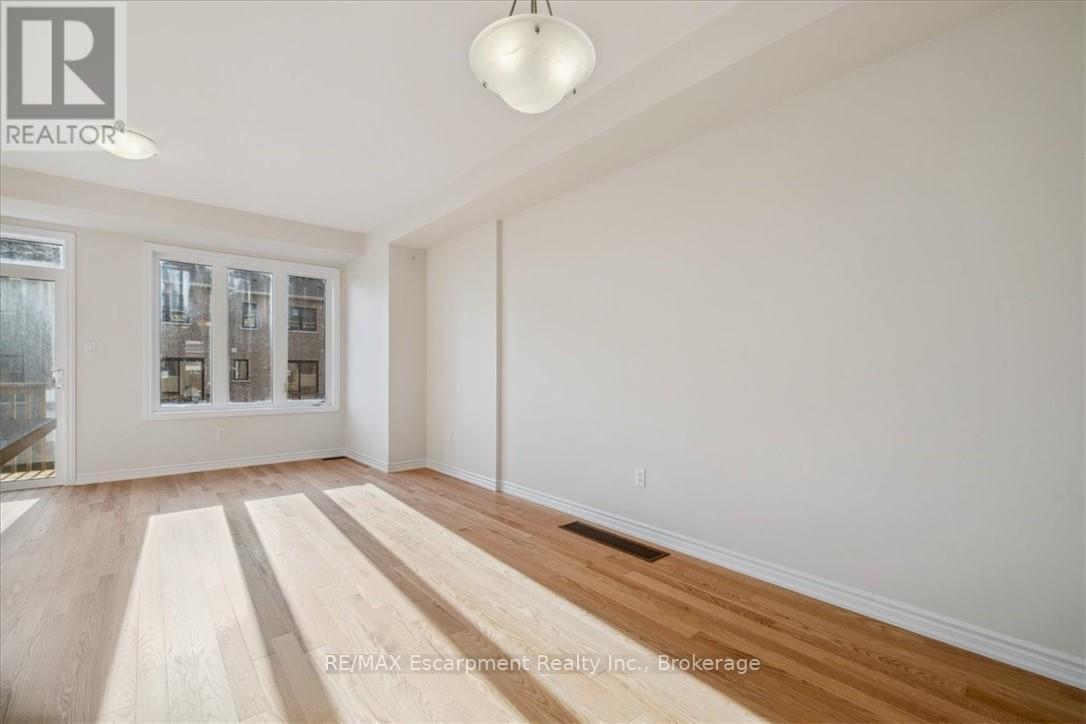 1396 National Common, Burlington, Ontario  L7P 0V6 - Photo 15 - W13228190