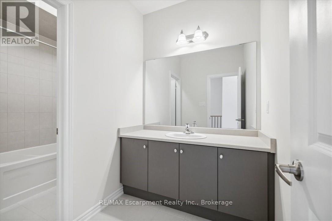 1396 National Common, Burlington, Ontario  L7P 0V6 - Photo 28 - W13228190